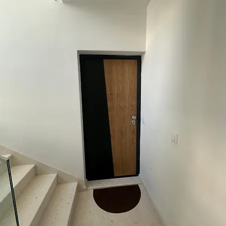 דירה Spot מאקרסקה