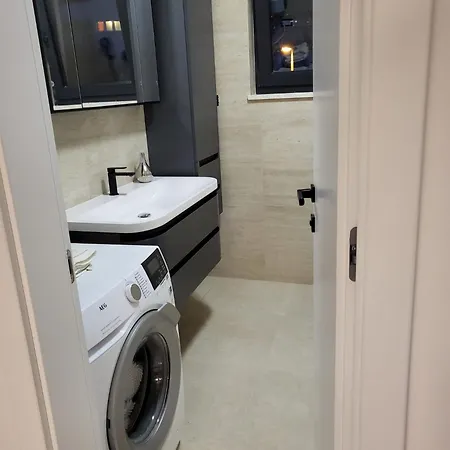 Spot * ماكارسكا